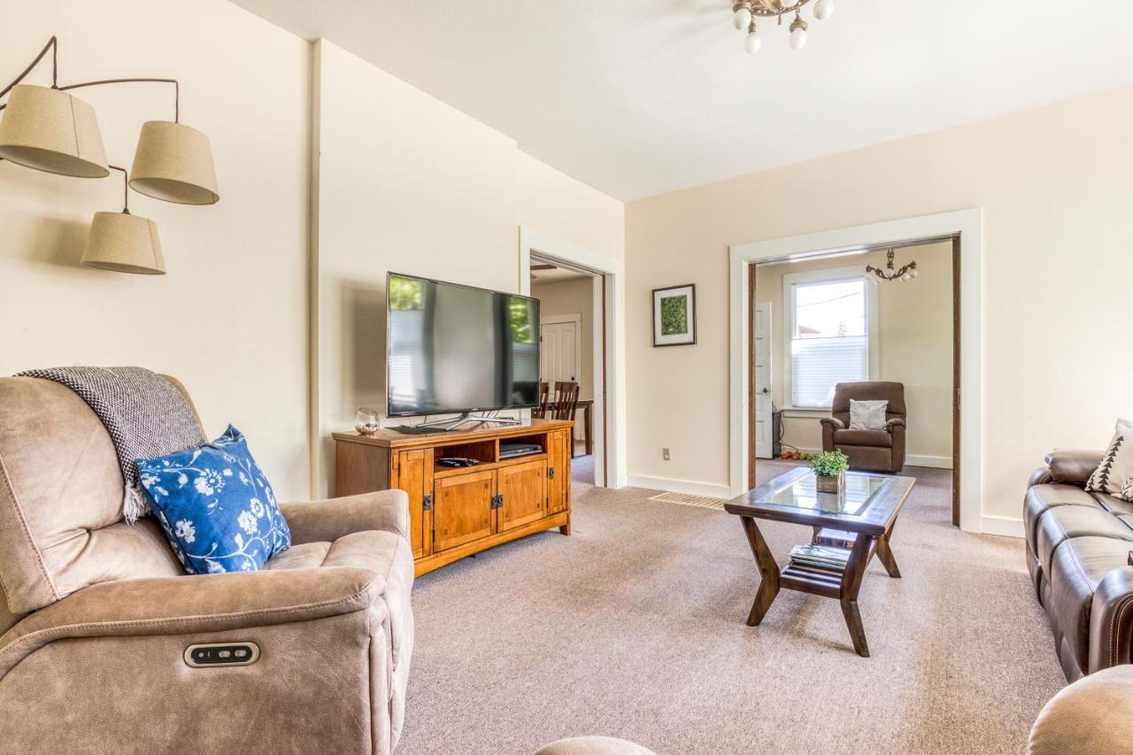 Azusa House Hood River Extérieur photo