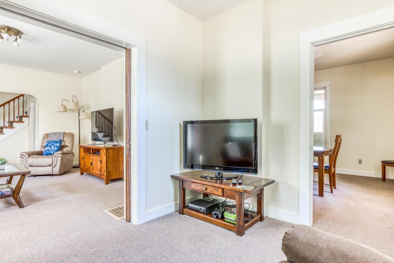Azusa House Hood River Extérieur photo